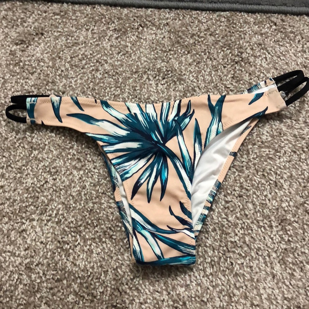 PINK VS bathing suit bottom